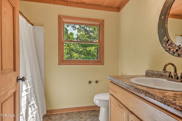 9245 Mendota Road, Mendota, VA 24270