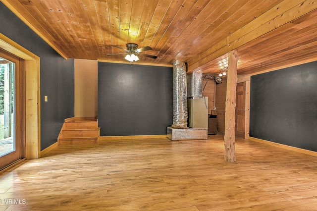 9245 Mendota Road, Mendota, VA 24270