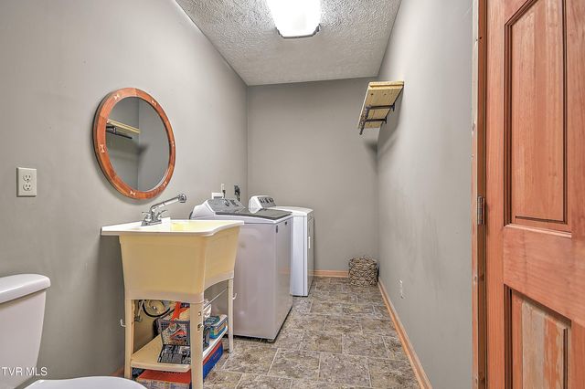 9245 Mendota Road, Mendota, VA 24270