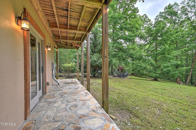 9245 Mendota Road, Mendota, VA 24270