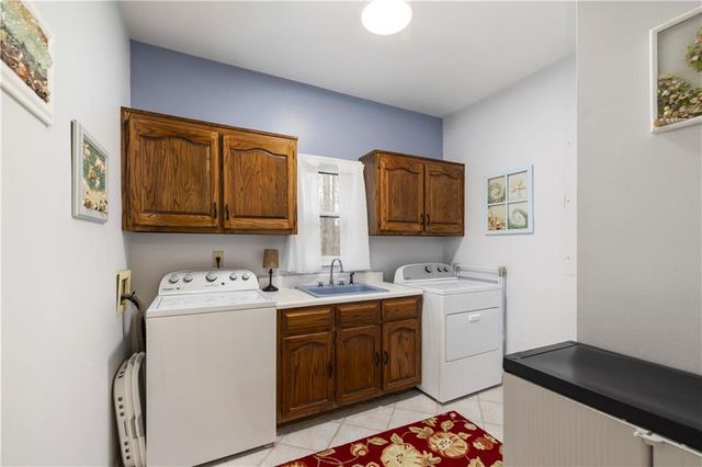 410 Camelot Drive, Fayetteville, GA 30214