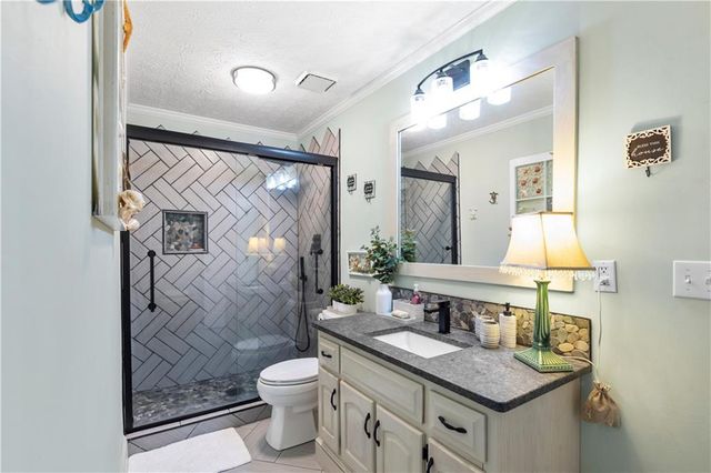 410 Camelot Drive, Fayetteville, GA 30214