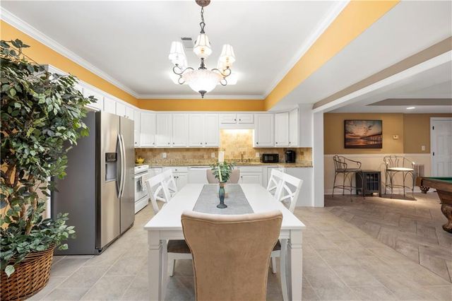 410 Camelot Drive, Fayetteville, GA 30214