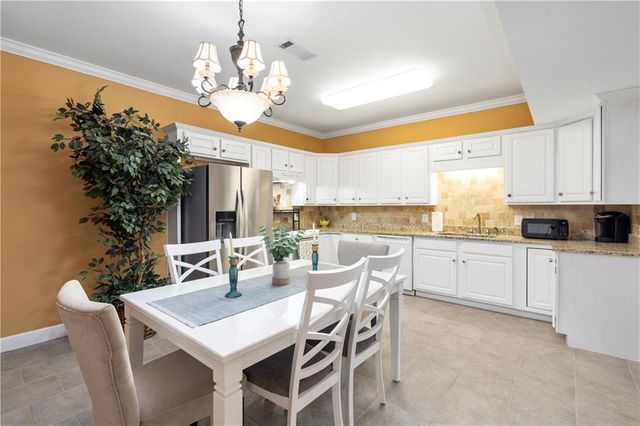 410 Camelot Drive, Fayetteville, GA 30214