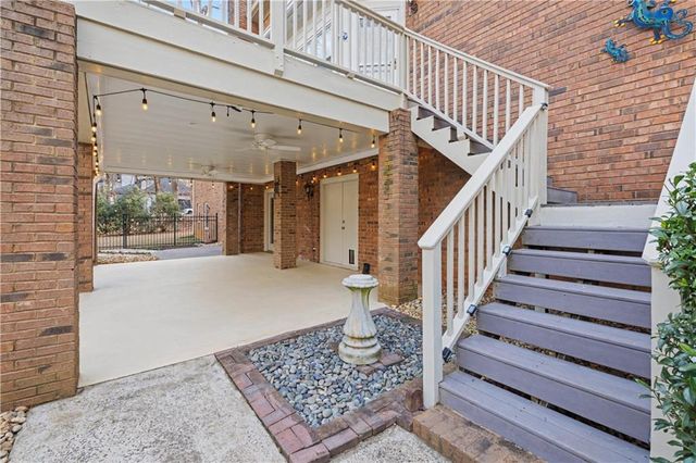 410 Camelot Drive, Fayetteville, GA 30214