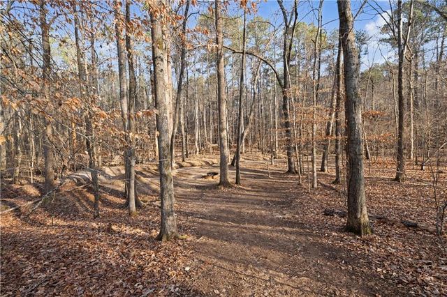 410 Camelot Drive, Fayetteville, GA 30214