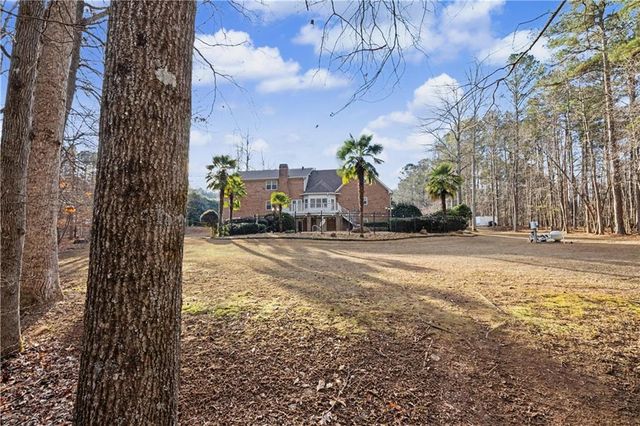 410 Camelot Drive, Fayetteville, GA 30214