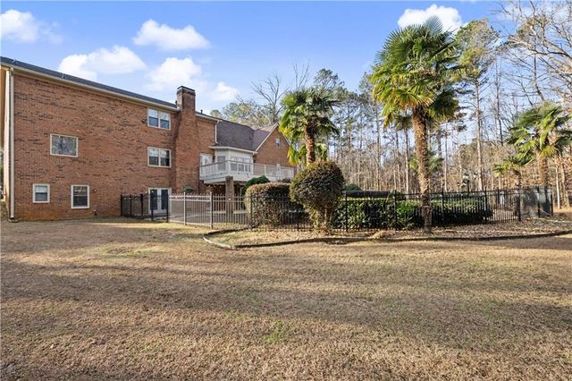 410 Camelot Drive, Fayetteville, GA 30214