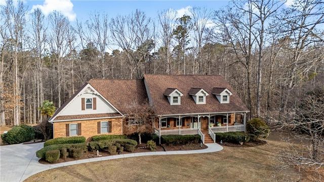 410 Camelot Drive, Fayetteville, GA 30214