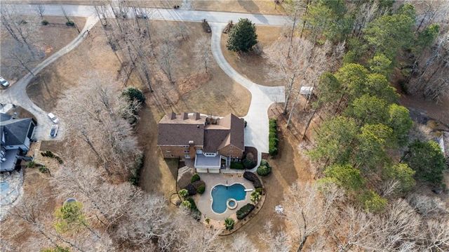 410 Camelot Drive, Fayetteville, GA 30214