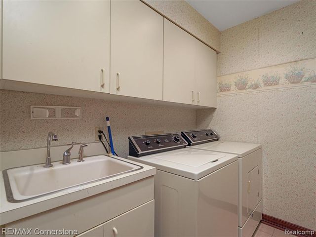 13780 Eaton Drive, Plymouth, MI 48170