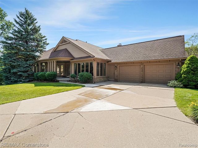 13780 Eaton Drive, Plymouth, MI 48170