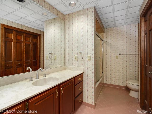 13780 Eaton Drive, Plymouth, MI 48170