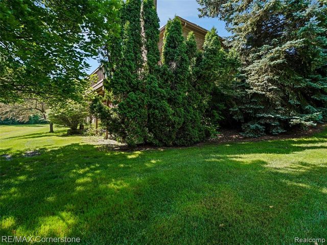 13780 Eaton Drive, Plymouth, MI 48170