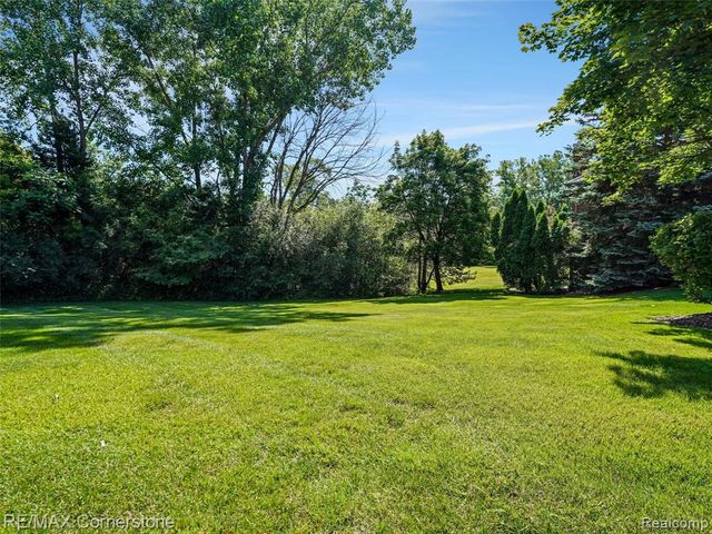 13780 Eaton Drive, Plymouth, MI 48170