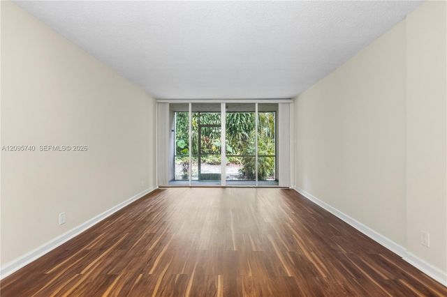 9400 Live Oak Place 103, Davie, FL 33324