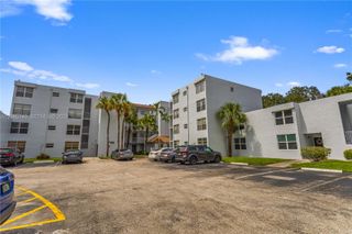 9400 Live Oak Place 103, Davie, FL 33324