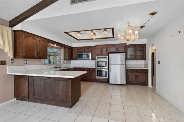 5462 Sierra Vista, Riverside, CA 92505