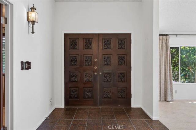 5462 Sierra Vista, Riverside, CA 92505