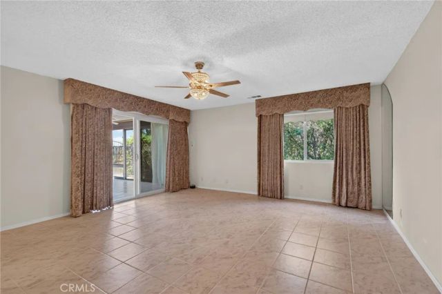 5462 Sierra Vista, Riverside, CA 92505