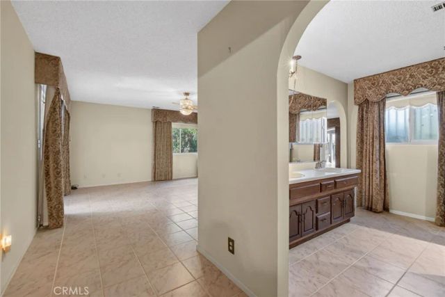 5462 Sierra Vista, Riverside, CA 92505