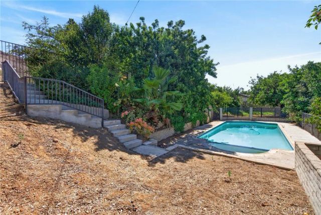 5462 Sierra Vista, Riverside, CA 92505