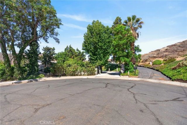 5462 Sierra Vista, Riverside, CA 92505
