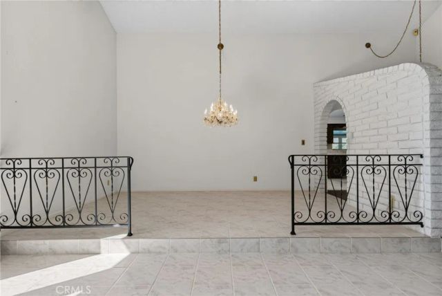 5462 Sierra Vista, Riverside, CA 92505