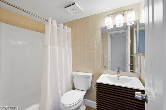 4346 27th CT SW 101, Naples, FL 34116