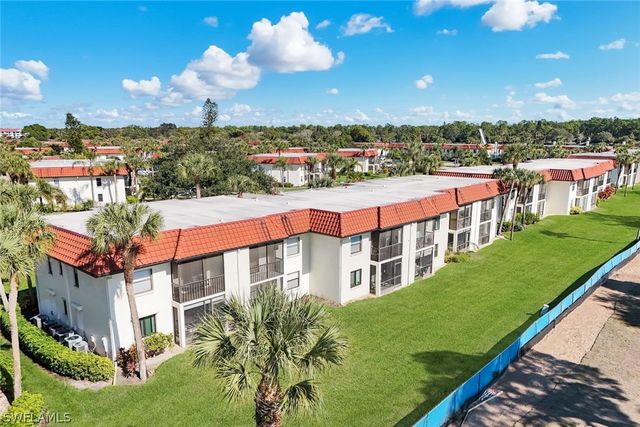 4346 27th CT SW 101, Naples, FL 34116