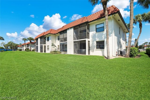 4346 27th CT SW 101, Naples, FL 34116