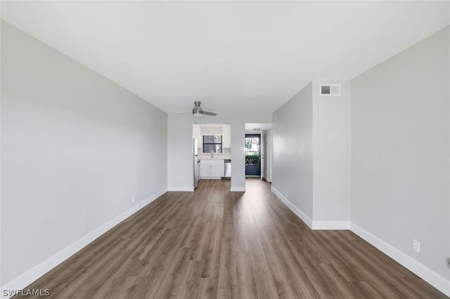 4346 27th CT SW 101, Naples, FL 34116