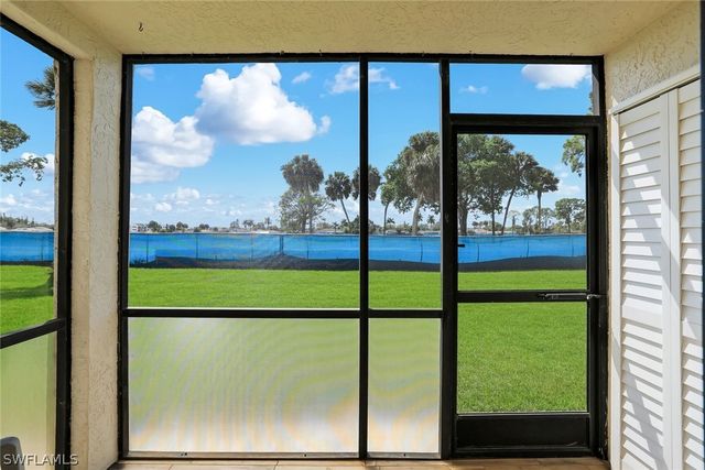 4346 27th CT SW 101, Naples, FL 34116