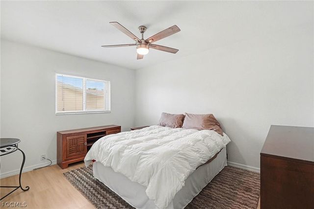 1921 SE 8th TER, Cape Coral, FL 33990