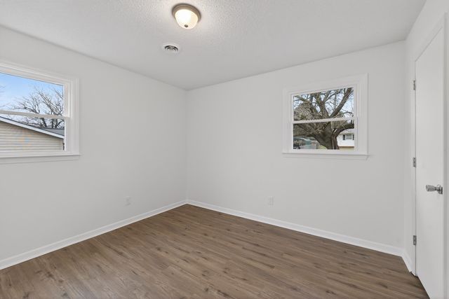 16 Ford Drive, Wellford, SC 29385