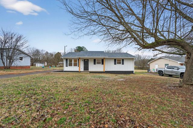 16 Ford Drive, Wellford, SC 29385