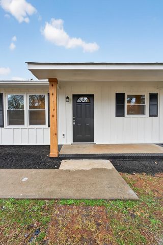 16 Ford Drive, Wellford, SC 29385