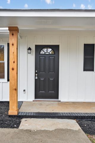 16 Ford Drive, Wellford, SC 29385