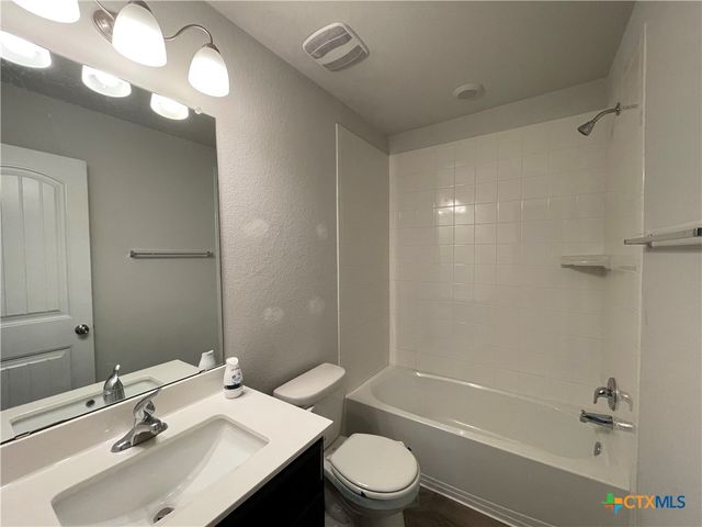 6161 Lavaca Drive, Belton, TX 76513