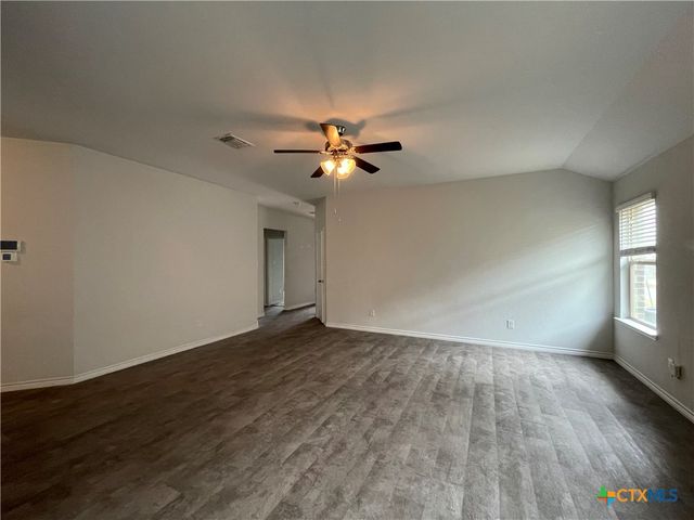 6161 Lavaca Drive, Belton, TX 76513