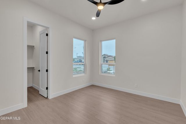 332 RIO DEL RANCHO Court, El Paso, TX 79932