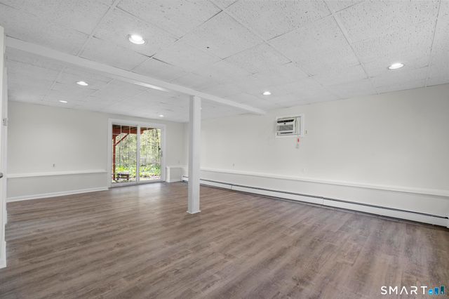 1084 Meriden Avenue, Southington, CT 06489