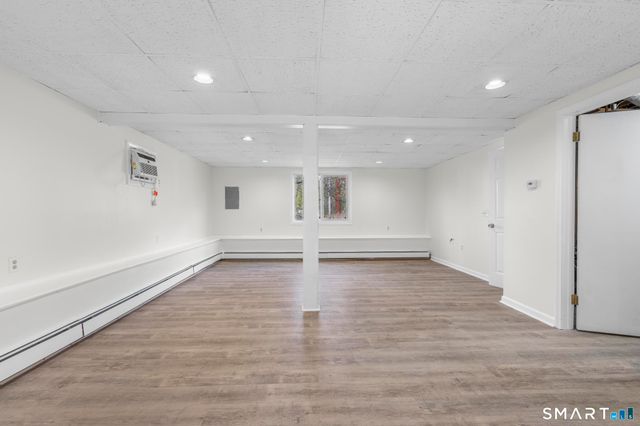 1084 Meriden Avenue, Southington, CT 06489
