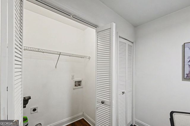 678 Commercial Avenue NW, Atlanta, GA 30318
