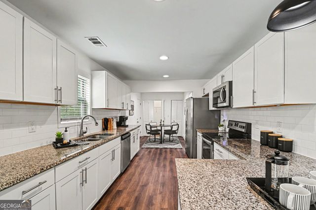 678 Commercial Avenue NW, Atlanta, GA 30318