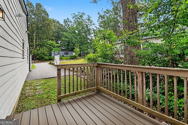 678 Commercial Avenue NW, Atlanta, GA 30318