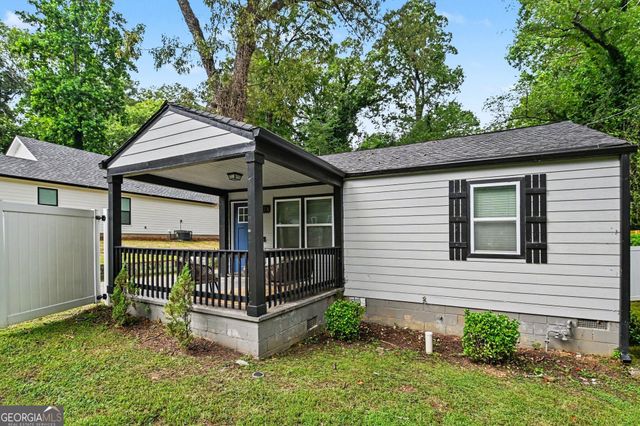 678 Commercial Avenue NW, Atlanta, GA 30318