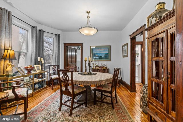 25 E FRANKLIN ST, New Freedom, PA 17349