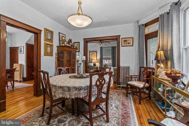 25 E FRANKLIN ST, New Freedom, PA 17349