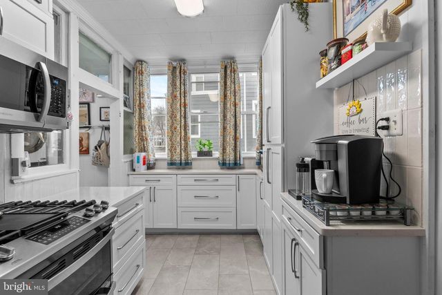 25 E FRANKLIN ST, New Freedom, PA 17349